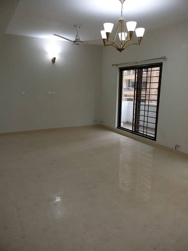 Facing Commercial 4 Beds New Apartment For Sale In Sector F Askari 10 3