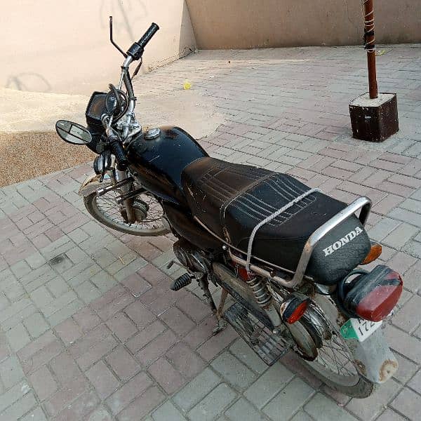 Hero 70 Best Bike one hand used at my own name Rawalpindi number 2