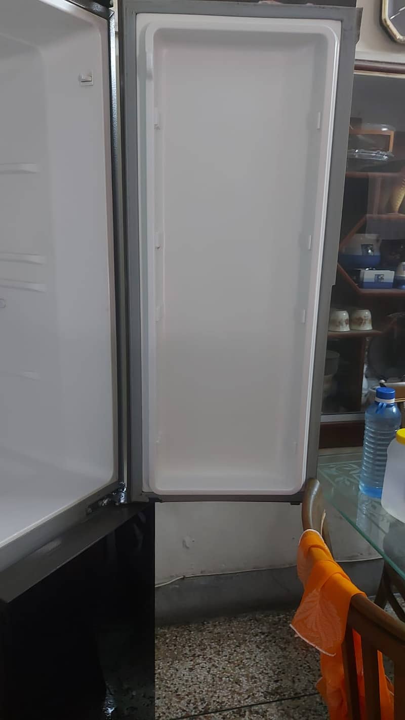 Haier 4 door fridge (Featured Product) 3