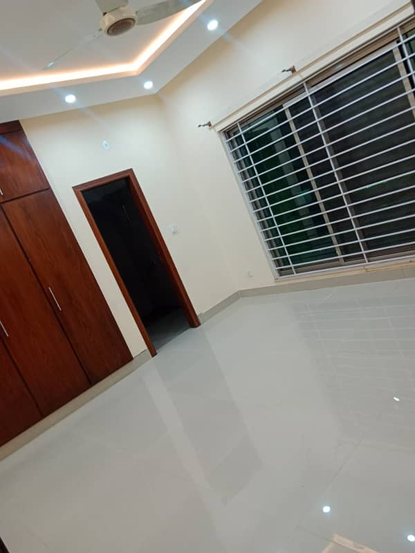 Ground portion available for rent tiles floors 1