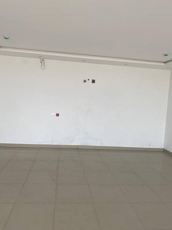 4 Marla Floor Available For Rent In DHA Phase 1 10