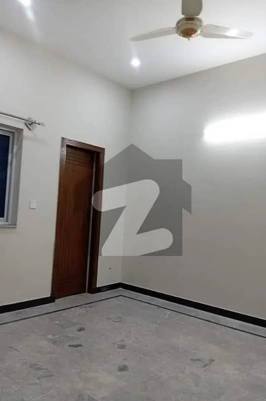 8 Marla Upper Portion Available For Rent in G-15/1 Islamabad. 2