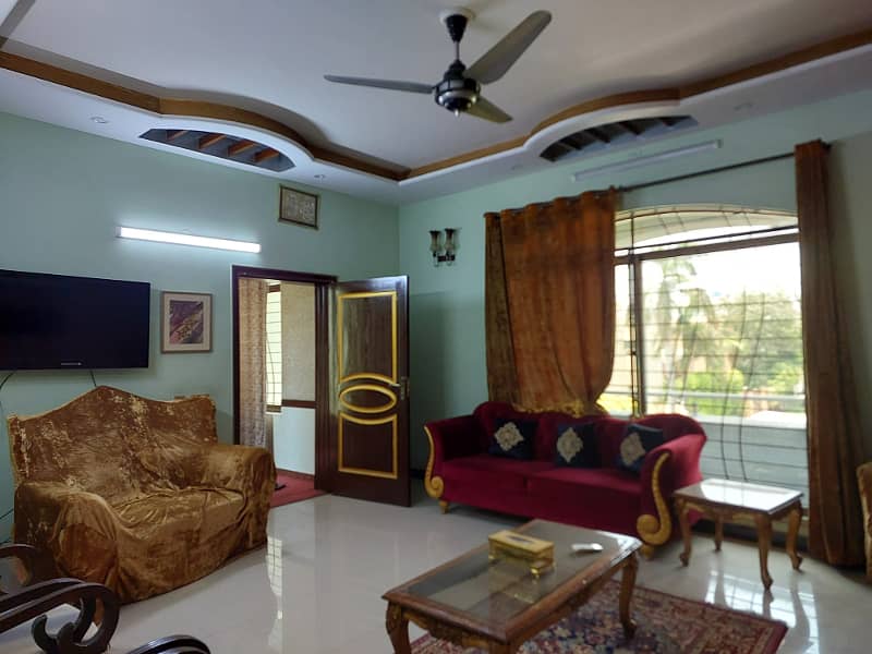 14 Marla House Near Lacas School G1 Market Doctor Hospital Hot Location 12