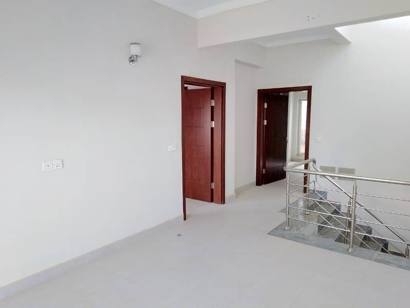 152 SQ YARDS HOUSE FOR SALE PRECINCT-11A Bahria Town Karachi. 23