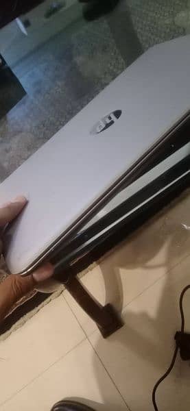 HP laptop 840 G3 I5 6th gen 1