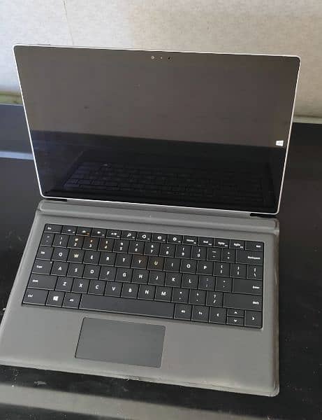 Surface pro 3 (i5-4th gen) Tablet or Laptop 6