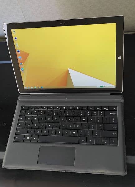 Surface pro 3 (i5-4th gen) Tablet or Laptop 10