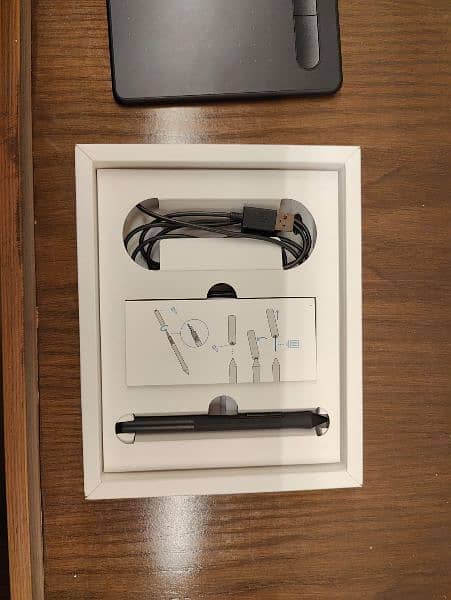 Wacom Intuos CTL 4100 Tablet 1