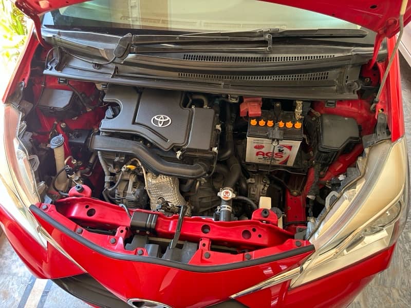 Toyota Vitz 2018 Full loaded 6