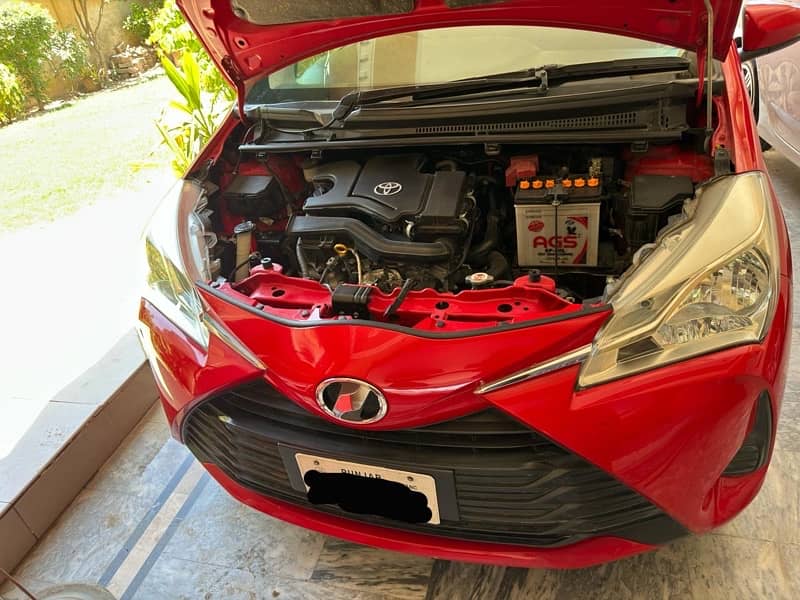 Toyota Vitz 2018 Full loaded 8