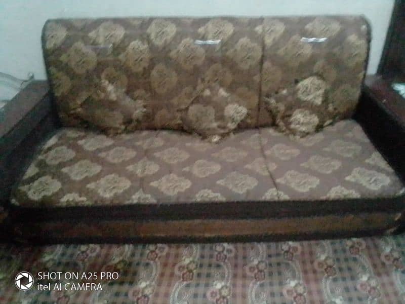 urgent sale sofa set 2