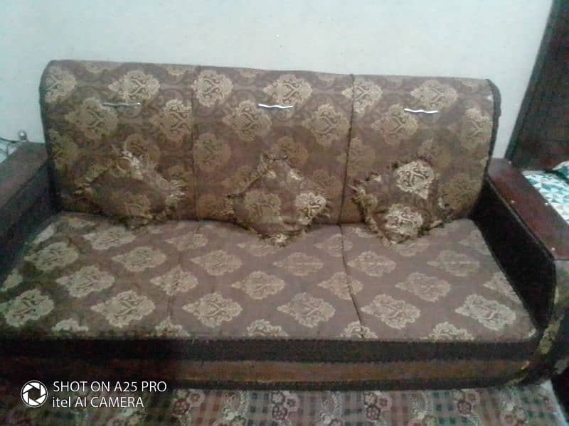 urgent sale sofa set 5