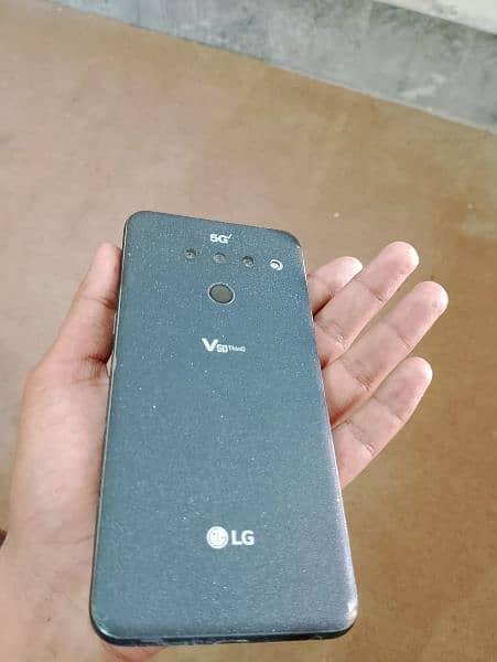 LG V50 3