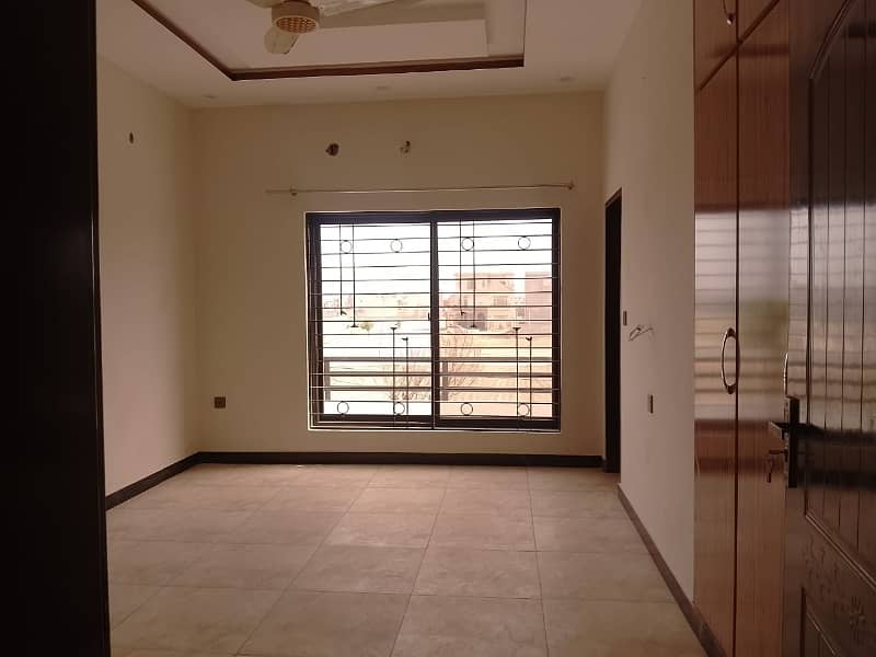 Ideal On Excellent Location House Is Available For sale In Lahore 0