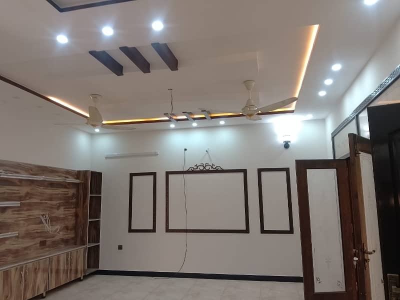 Ideal On Excellent Location House Is Available For sale In Lahore 20