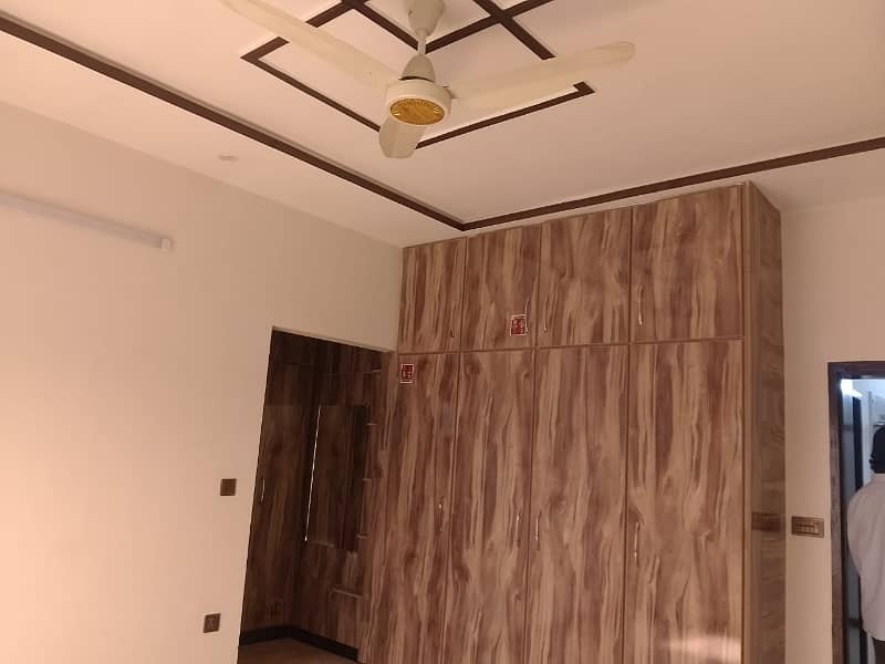 Ideal On Excellent Location House Is Available For sale In Lahore 24