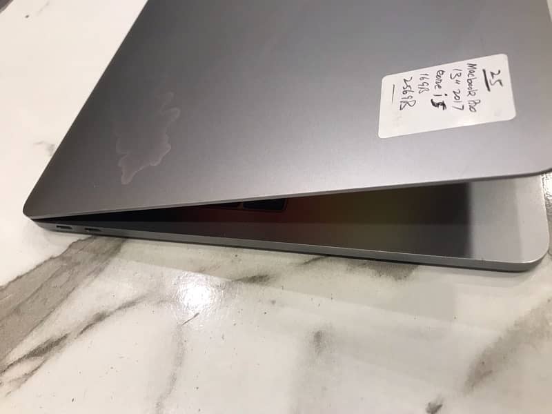 Macbook pro 2017  13” for sale 1