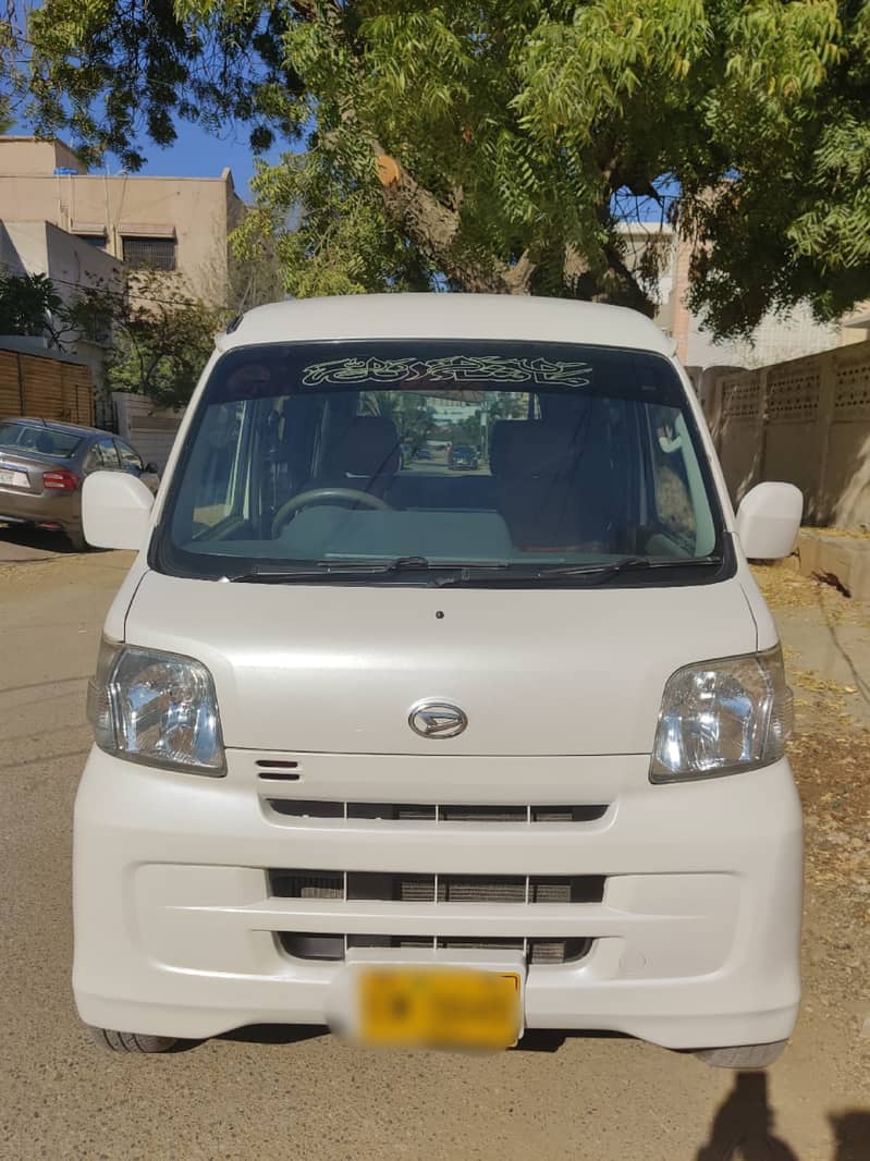 Daihatsu hijet Cargo 2017 0