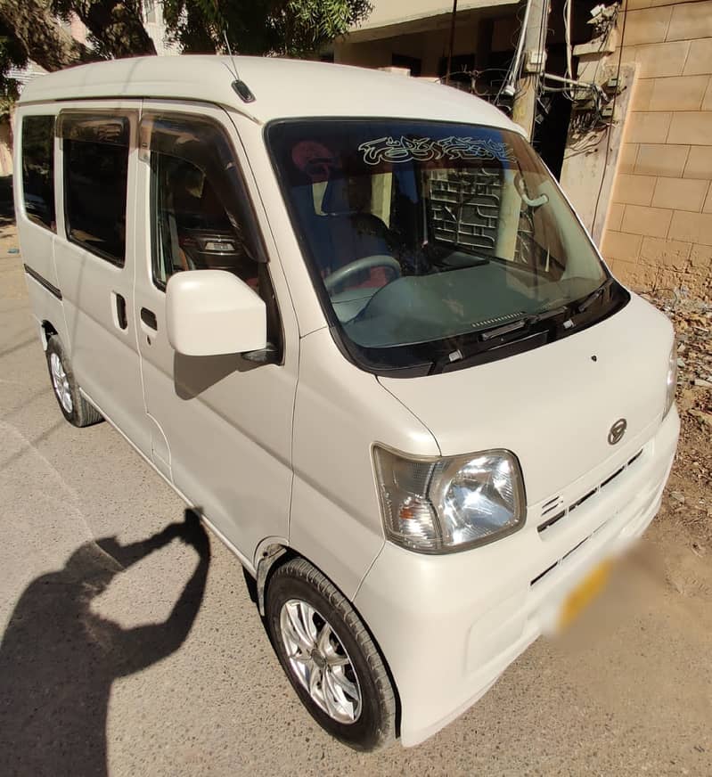 Daihatsu hijet Cargo 2017 6