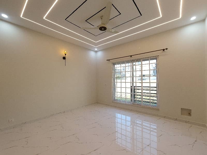 Unoccupied On Excellent Location House Of 10 Marla Is Available For Sale In Bahria Town Rawalpindi 19