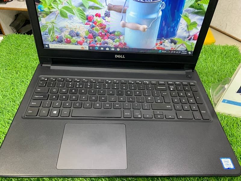 DELL Core i3 7TH Generation 15 inch Display 3