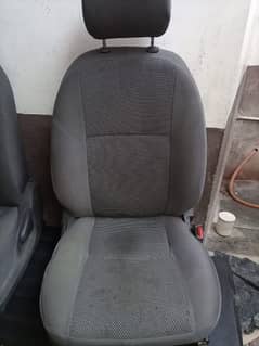 Toyota vigo 2014 model 2 front Seat Aur Box 0