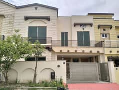 Bahria Town Phase 8 7Marla Park Face House For Sale 0