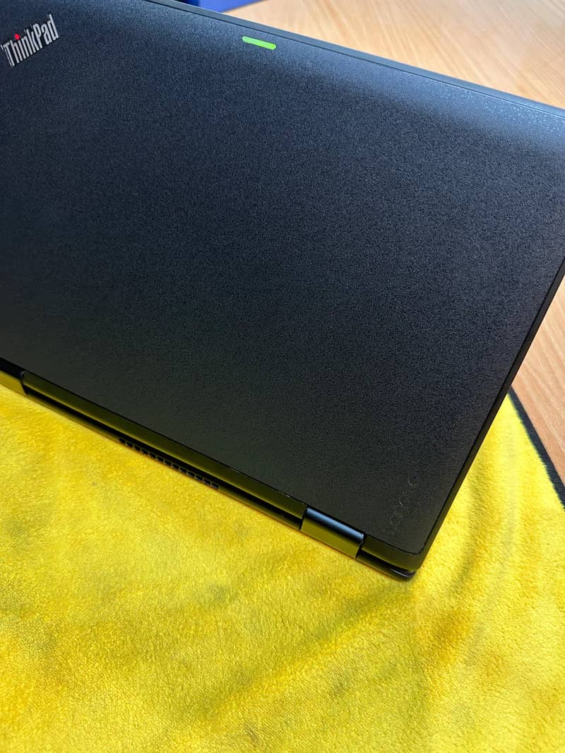 Lenovo 11e Slim Touch Laptop 8 GB DDR4 Ram & UHD Gfx (= i7 5th Gen) 8