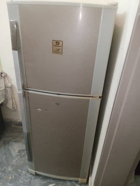 Dawlance Refrigerator Medium Size 3