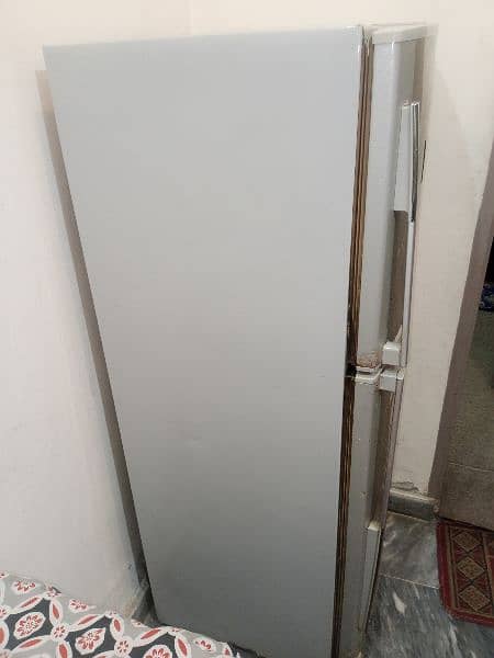 Dawlance Refrigerator Medium Size 6