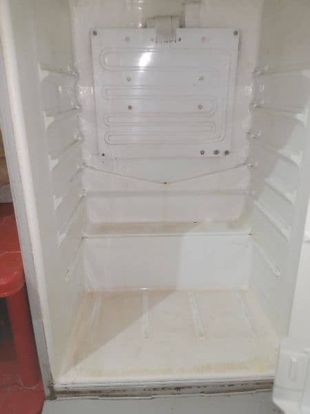 Dawlance Refrigerator Medium Size 11