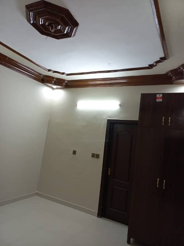 240 Square Yards 2nd Floor Upper Portion For Sale In Gulshan-E-Iqbal Town 2