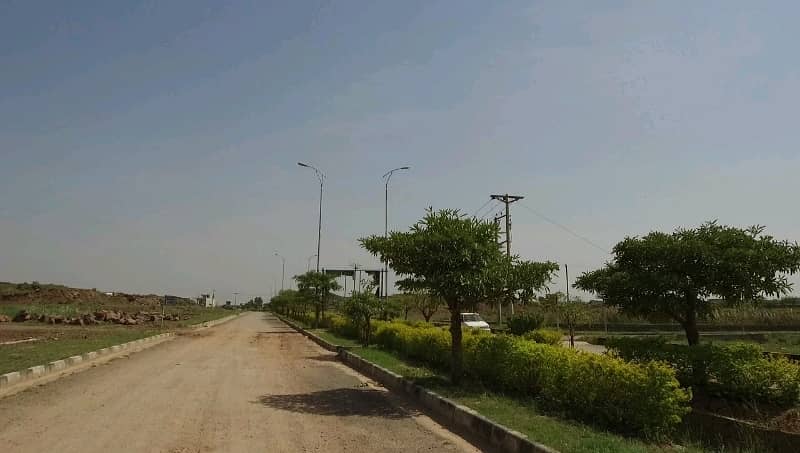 Highly-coveted 20 Marla Residential Plot Is Available In Faisal Town - F-18 For sale 3