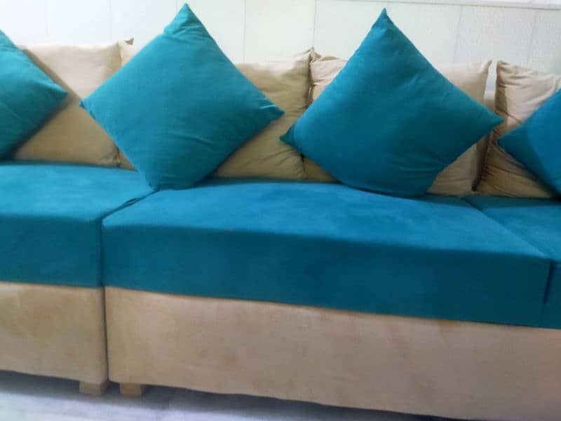 Aesthetic sea green and skin coloured L shape sofa. 6