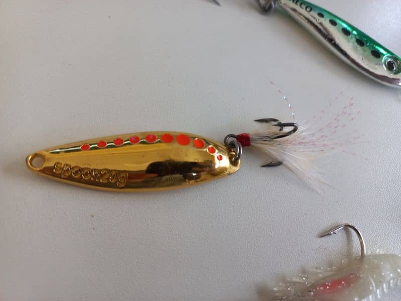 fishing lure/soft bait /hard bait/spoon lure/metal jig/spinner/ 12