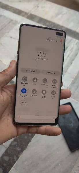 Samsung Galaxy S10 plus officially approved 8/128 dull sim full box 4
