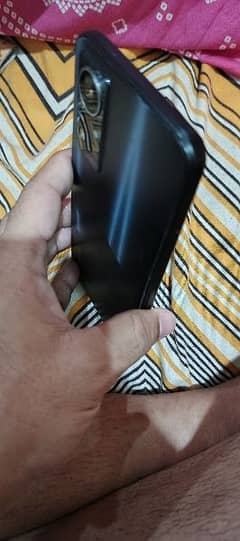 infinix note 10 pro condition 10/9 home used 100% accurate working. .