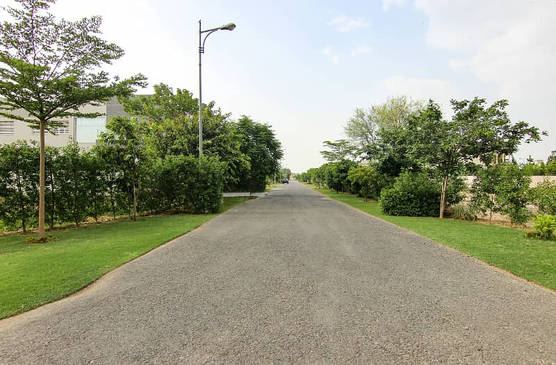 **Prime Location 1 Kanal Plot For Sale in Phase 6, DHA Lahore** 3