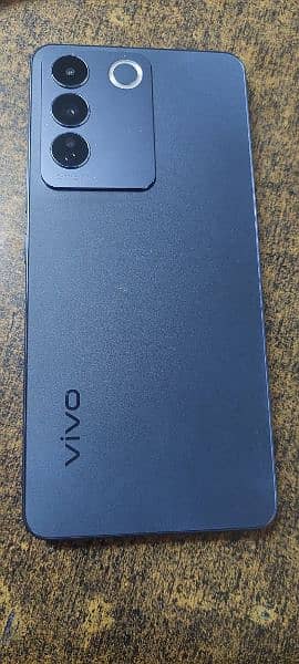 vivo v27e with warranty 3