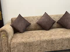 5 seater sofa set import quality with excellent fabric