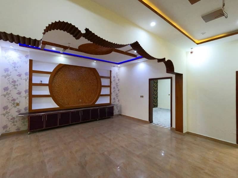 A House Of 10 Marla In Rs. 27000000 8
