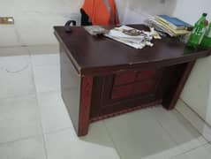 beautiful table for sale 0
