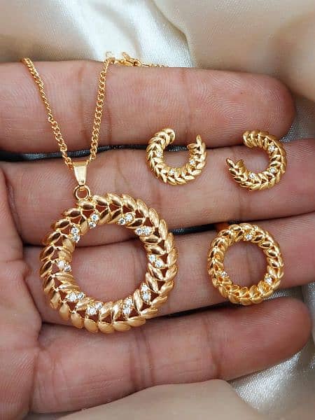 Shahzadtraders,China original gold platinum Earring and Necklace set. 4