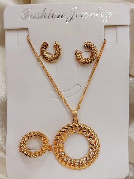 Shahzadtraders,China original gold platinum Earring and Necklace set. 5