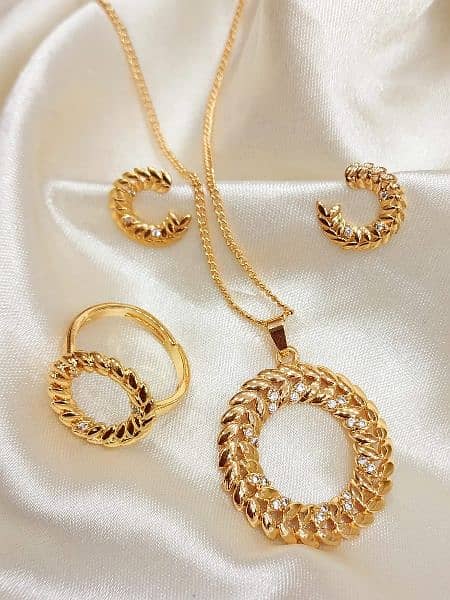 Shahzadtraders,China original gold platinum Earring and Necklace set. 7