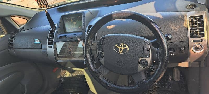 Toyota Prius S Touring Selection 1.5 8