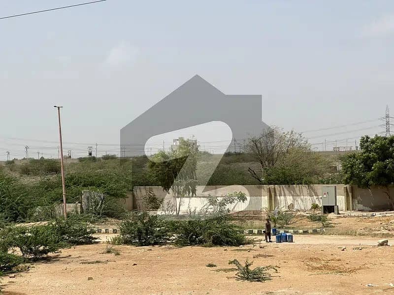 In Radio Pakistan Employees Cooperative Society Residential Plot For sale Sized 120 Square Yards 3