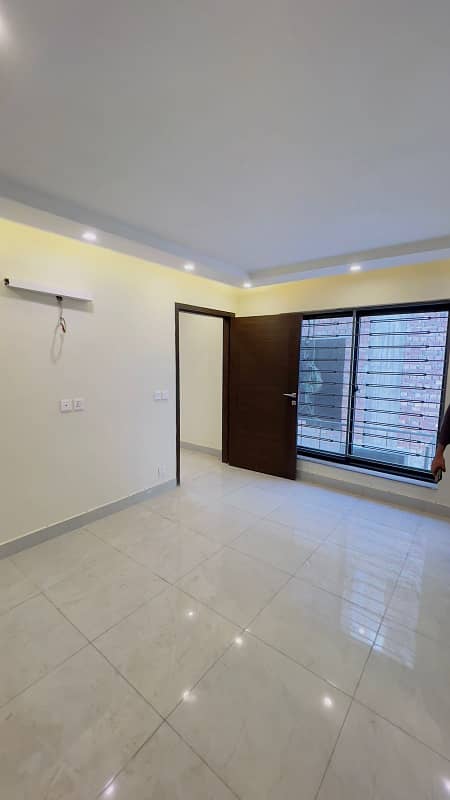 BRAND NEW APARTMENT FOR SALE AT VERY HOT LOCATION 3