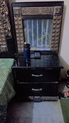 King size Bed side tables or dressing table home use urgently sale