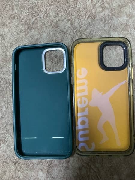 Used Iphone 11 pro original premium covers 3